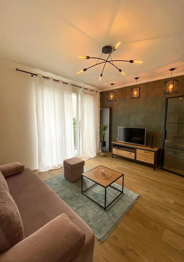 Luxury Apartment Near The Old Town Of Варшава Экстерьер фото